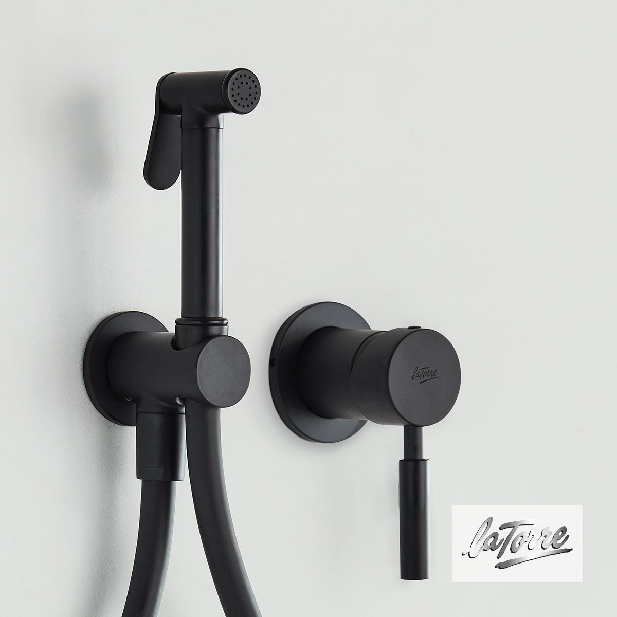 ΕΝΤΟΙΧΙΖΟΜΕΝΟΣ ΜΙΚΤΗΣ NEW TECH BLACK MATT 12211-400