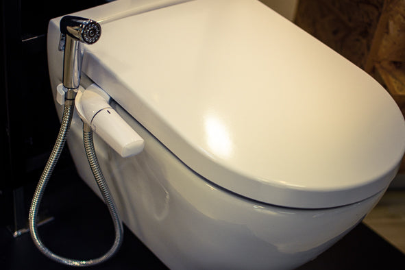 N-BIDET SYSTEM PLUS ΜΕ ΕΝΑ ΑΚΡΟΦΥΣΙΟ ΚΑΙ ΝΤΟΥΣ