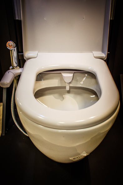 N-BIDET SYSTEM PLUS WITH ONE NOZZLE AND SHOWER 